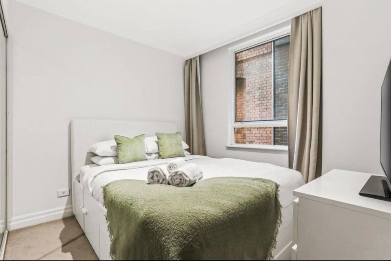 Apartment Spectacular 1 Bed In Cbd With Gym Sydney